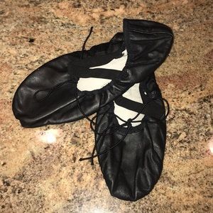 Adult black ballet soft slipper